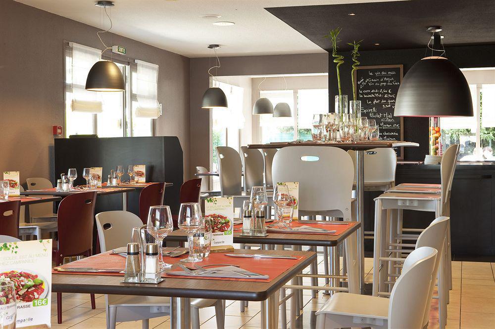 Campanile Clermont-Ferrand ~ Aubiere Hotel Restoran gambar