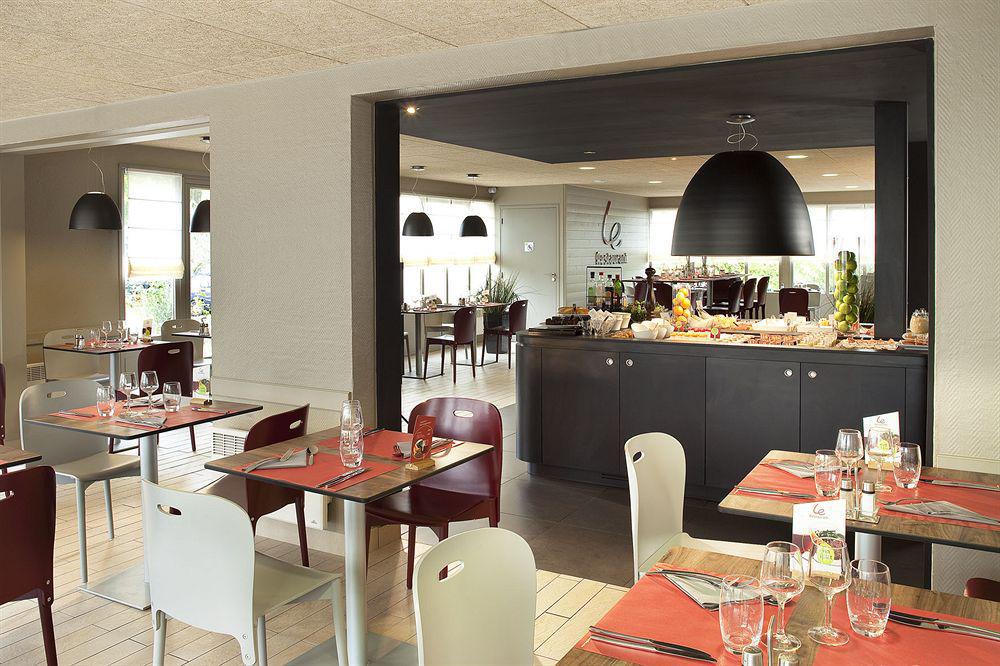 Campanile Clermont-Ferrand ~ Aubiere Hotel Restoran gambar